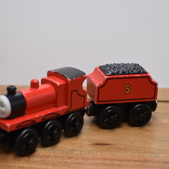 2000 James No Stripe - Learning Curve Thomas & Friends Wooden Railway Train Tank - Picture 3 of 9